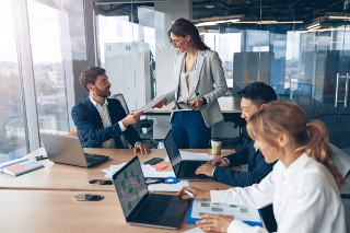 Ridurre il divario di genere sul lavoro, Confcommercio spiega come si fa